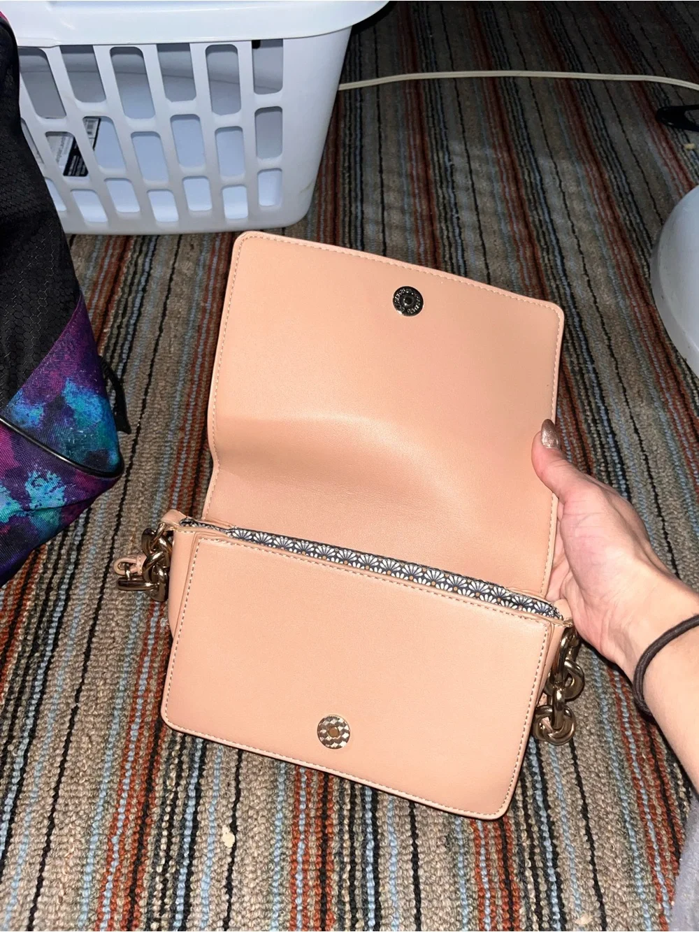 Peach Chain-Handle Shoulder Bag - Women's Fashion Handbag